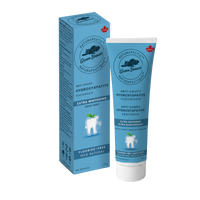 Green Beaver Naturapeutic extra-whitening toothpaste tube and box